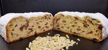Unser Bester Stollen mit Rosinen mit einem Gewicht von 1,5 kg - Der Link auf dem Bild öffnet das Produkt einzeln.